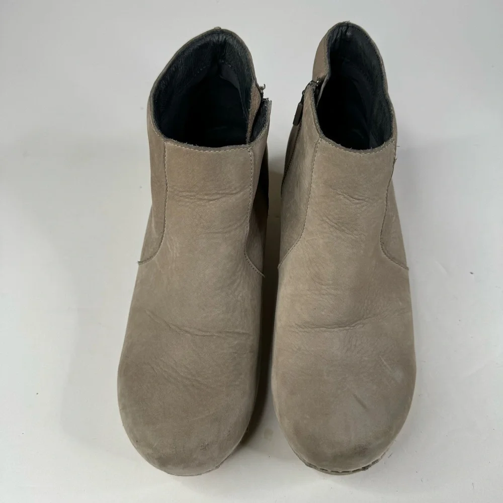 Dansko‎ Maria Beige Leather Ankle Booties Size 42